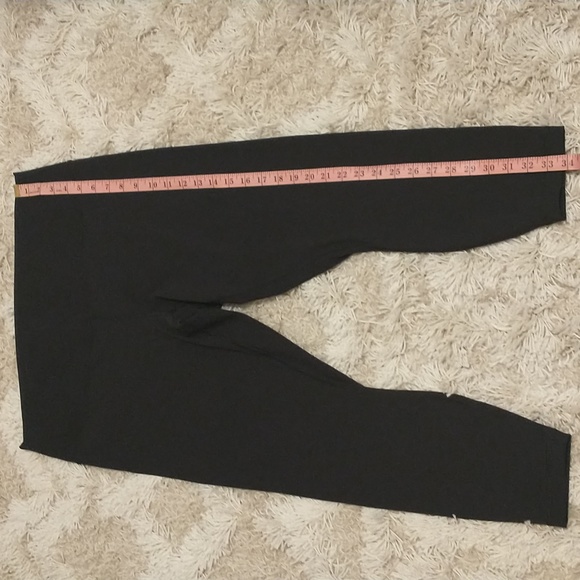 Lululemon Black Wunder Under High Rise Leggings Size 18 - Picture 3 of 7
